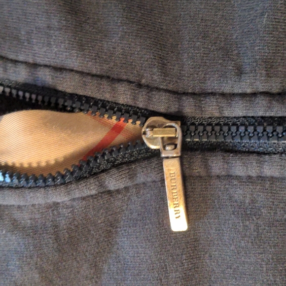 Burberry toddler boys track suit size 3T authentic Burberry. - Picture 3 of 7